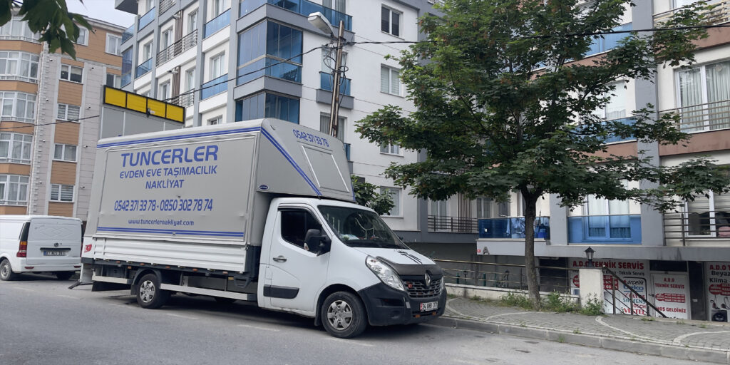 KÜÇÜKÇEKMECE  EVDEN EVE NAKLİYAT ÖZENLE PAKETLEME